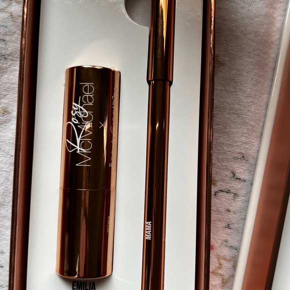 Un gloss hermoso - Picture 1 of 3